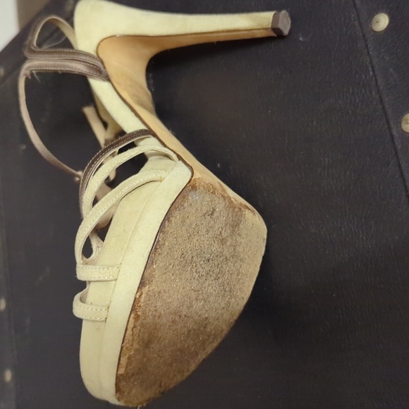 Fendi Tan Heels 37.5 - Picture 5 of 5